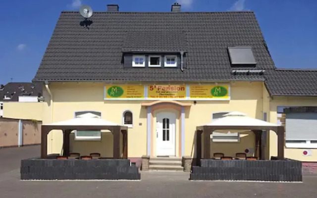 Motel Monteur
