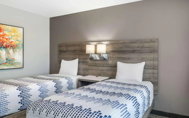Quality Inn & Suites Amsterdam