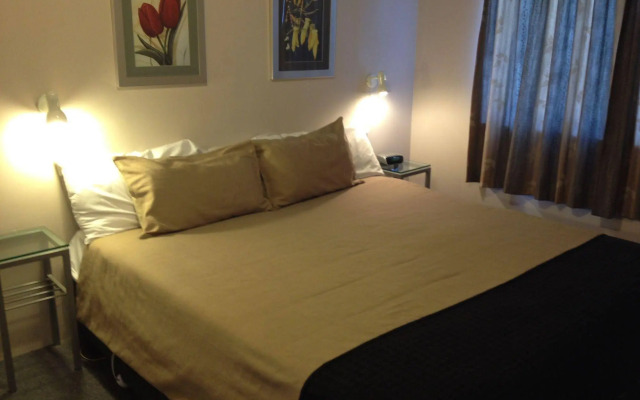 Aywon Motel