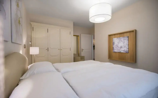 Villa Delta Suite House