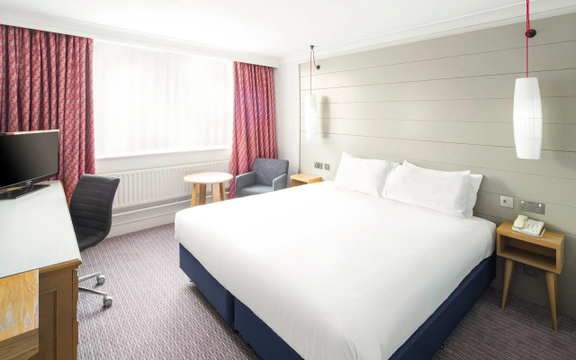 Holiday Inn Peterborough West by IHG