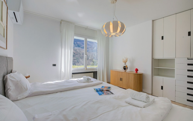 Lugano Lake View Villa w. Private Pool