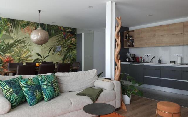 Exotic Fusion double Suite with Garden
