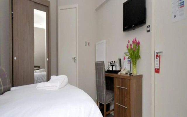 Anchor Hotel