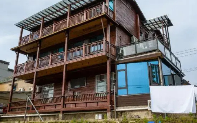 Jing County Linshui Ju Homestay