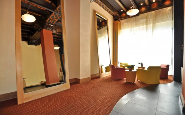 Hotel Metropolis