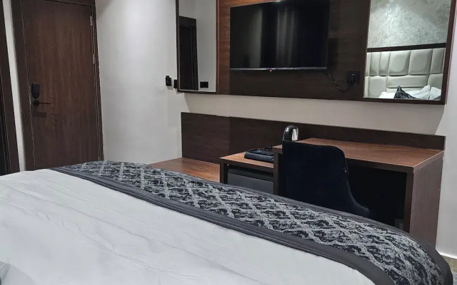 Anibex Luxe