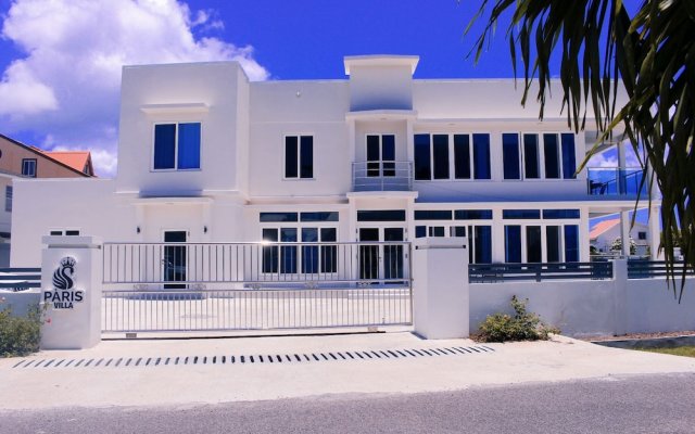 3Bd Luxury Villa Located in Prime Loc