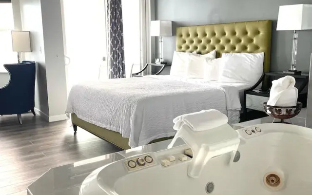 Tides Inn & Suites
