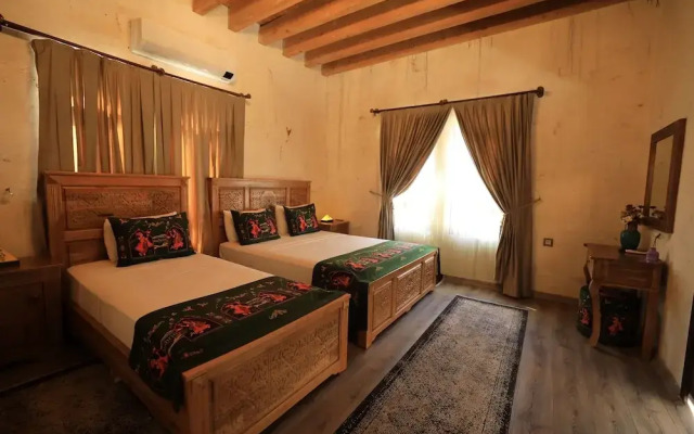 Nahrin Hotel & Art