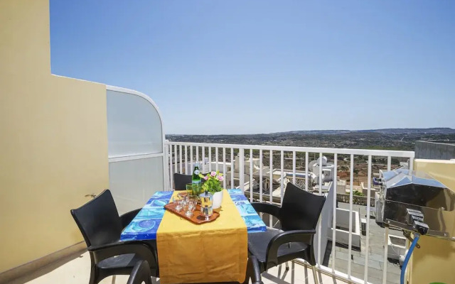 Summer Breeze Superior Apartment with Terrace by Getaways Malta