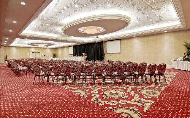 Holiday Inn Hotel & Suites St. Catharines Conference Center by IHG