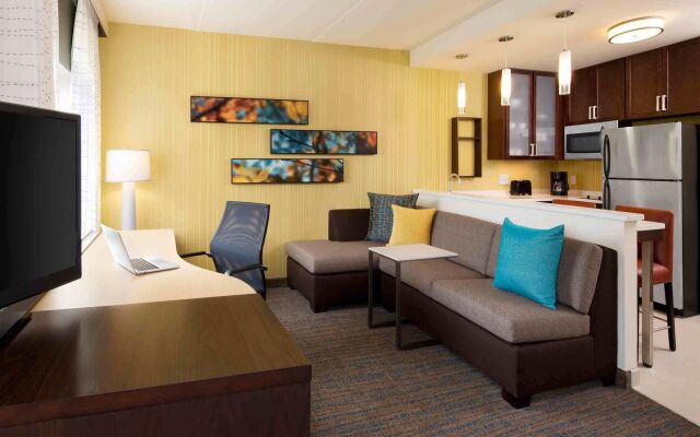 Residence Inn by Marriott Kansas City Downtown/ Convention