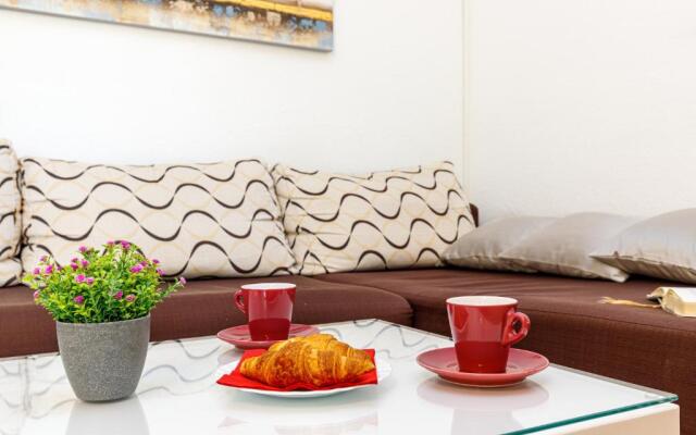 Apartments Kiki 150 METERS TO THE BEACH