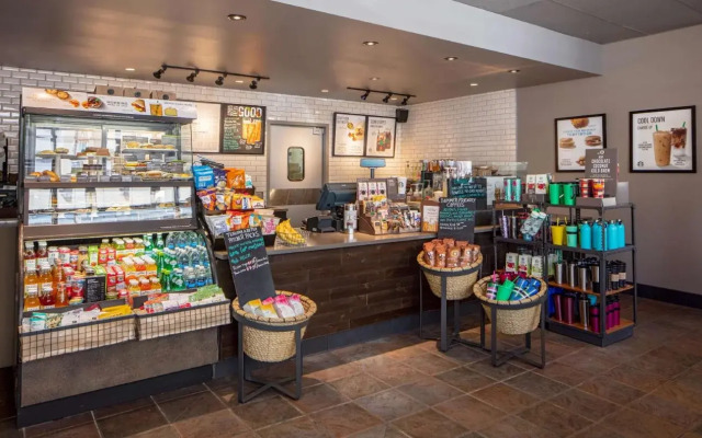 DoubleTree Suites by Hilton Hotel Minneapolis