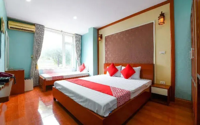 OYO 241 Hp Home Hotel