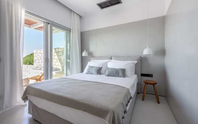 Ariadne Suites