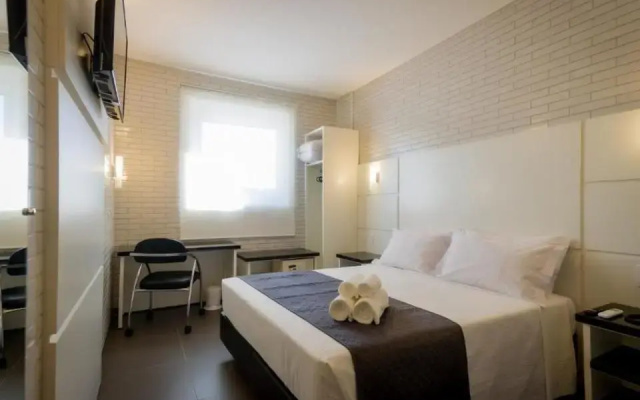 Hotel Confiance Barigui