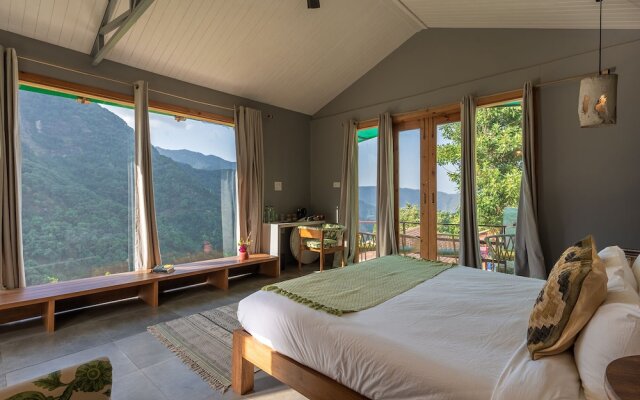 Seclude Pangot Perch