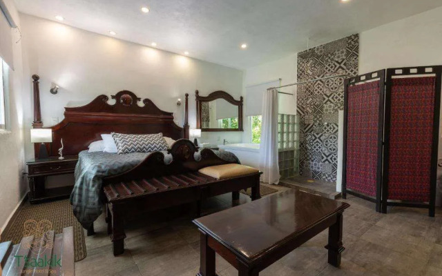 Tsaakik Jungle Hotel & Spa