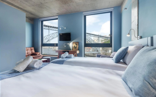 Bridge It - Suites & Views