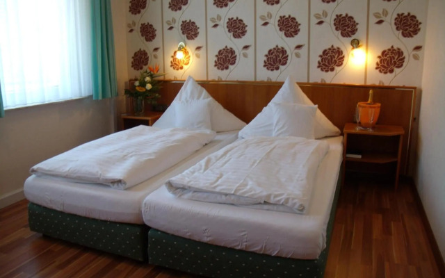 Restaurant & Landhotel Zum Niestetal