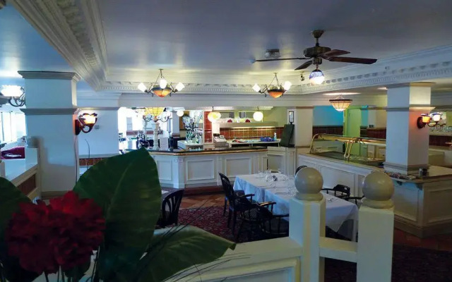 Roman Way Hotel