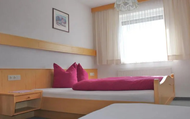 Ferienwohnungen Schöpf