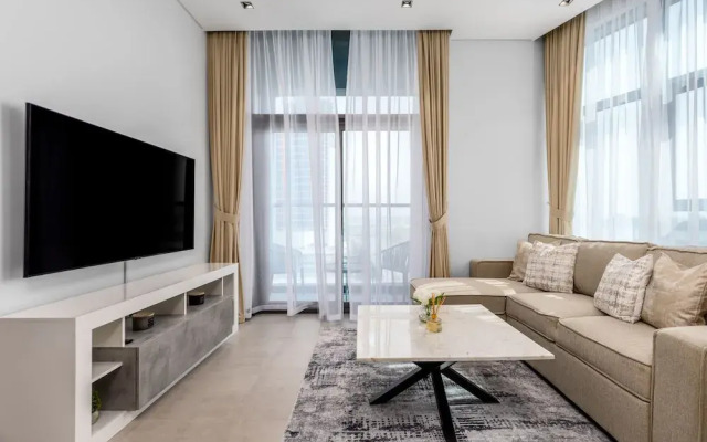 Waves - Impressive 1BR Apartment Close to Burj Khalifa