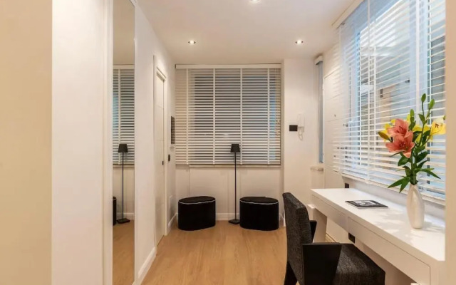 JOIVY Elegant Suites Near Villa Borghese