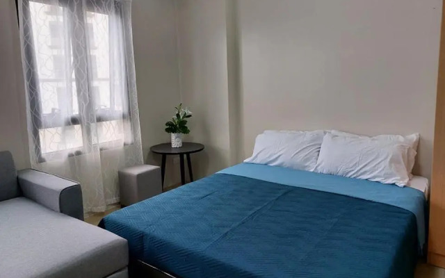 NAIA Terminal, Newport, Pasay, 5-star Condo