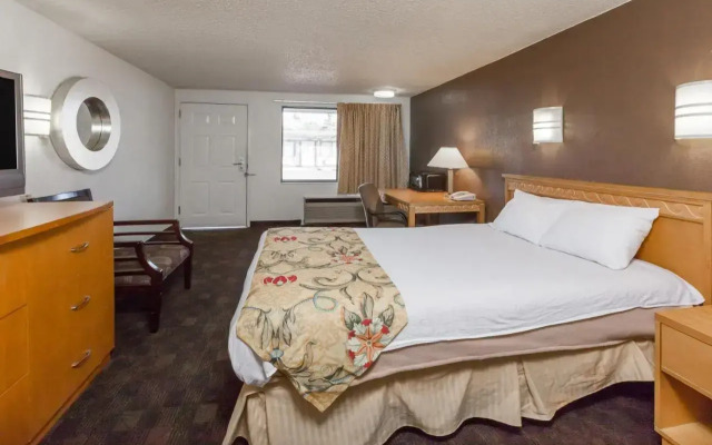 Motel 6 Flint