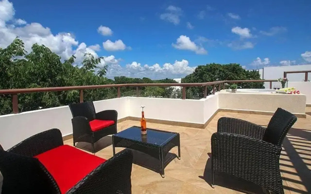KIN PH1 Luxury Corner Penthouse by Gate48
