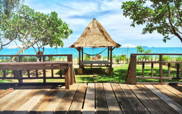 Mooban Talay Resort