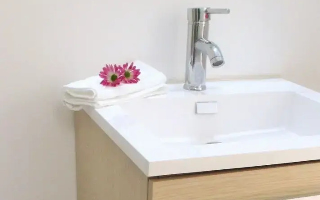 Cedar Cats Short Stay Apartments - Adults Only