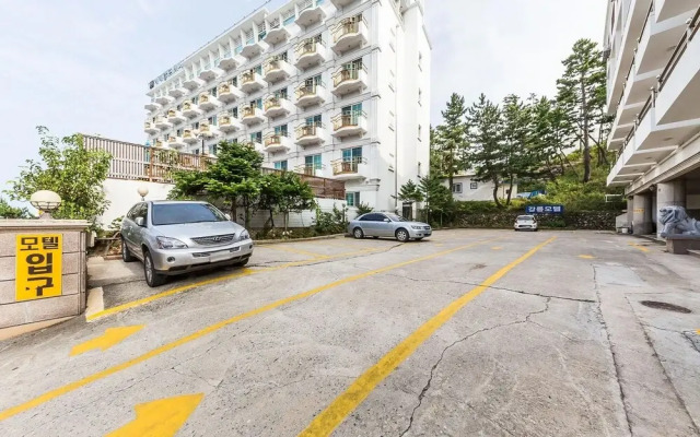 Gangneung Gyeongpodae Motel