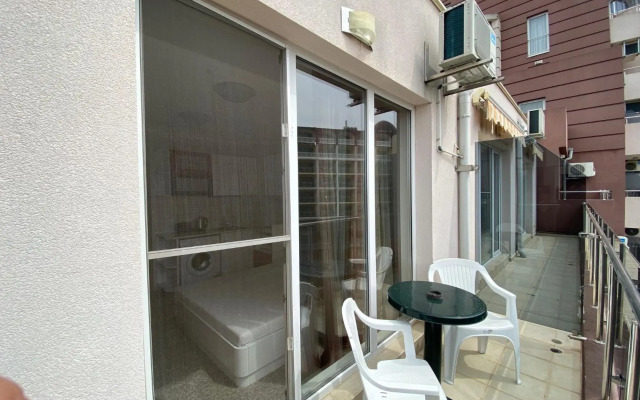 Private Cozy Studio Admiral Plaza C52