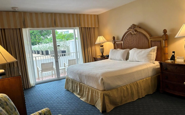 Lago Mar Beach Resort & Club