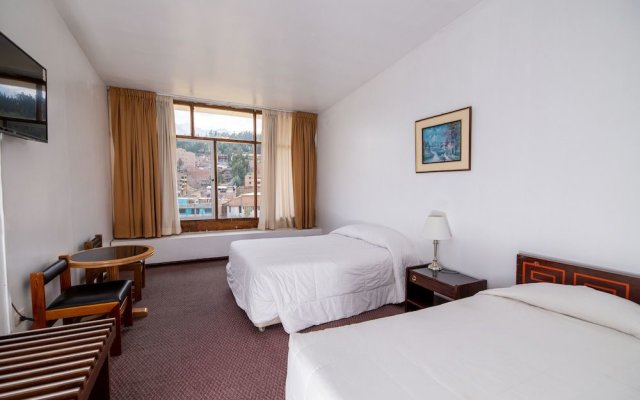 Real Hotel Huascaran