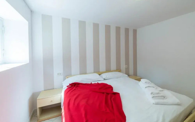 Desenzanoloft – Palm Garda Beach