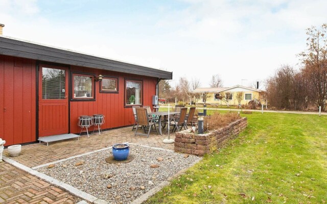 6 Person Holiday Home in Store Fuglede