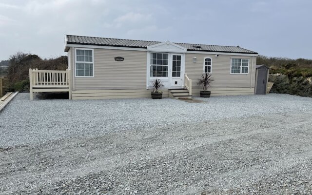 Captivating 2-bed Static Caravan on Private Land