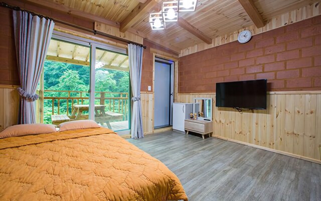 Jeongseon Firefly Light Clay Pension