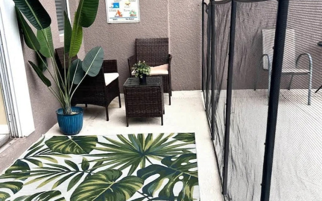 Private Pool Workspace Near All Attractions