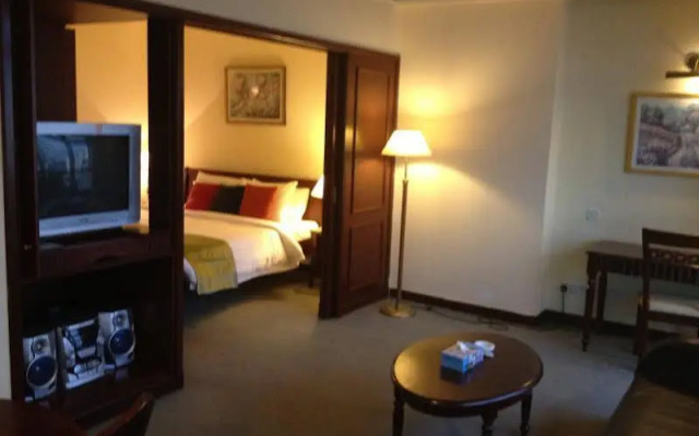 Majestic Service Suite At Times Square