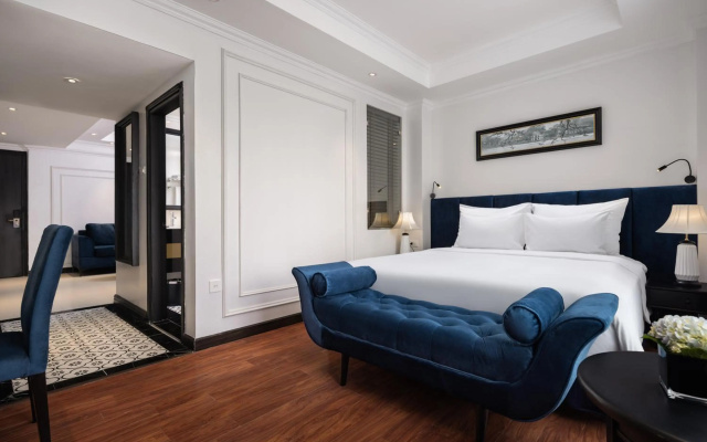 The Flower Boutique Hotel & Travel – Guest Rooms – Hanoi
