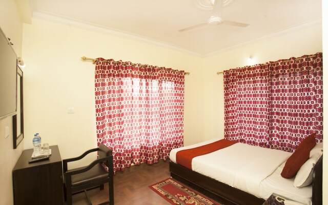 OYO 493 Hotel The Holy Birth