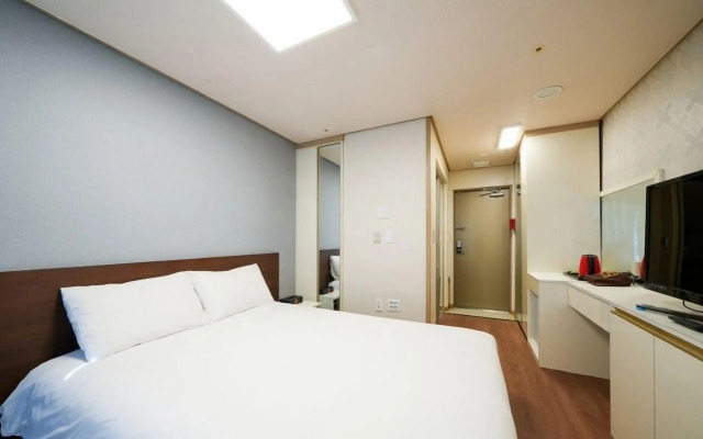 Hotel Aventree Yeouido