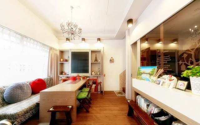 Liuhe Corner House 737