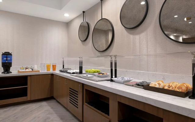 DoubleTree by Hilton Palmdale, CA